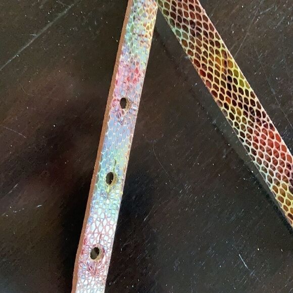 DKNY Italian calf animal print Reptile print luxury Skinny belt Medium 36.25” - Picture 7 of 11